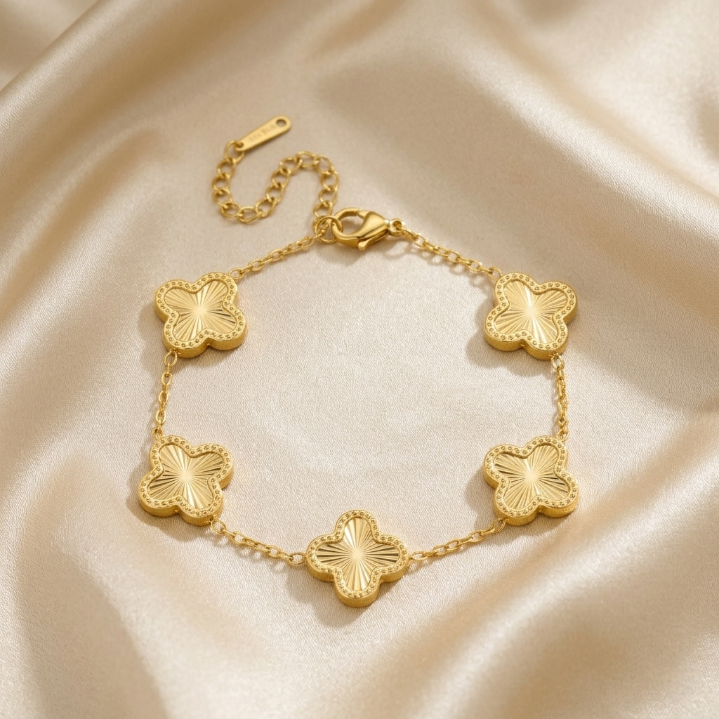 Daisy Charm Bracelet – Gold