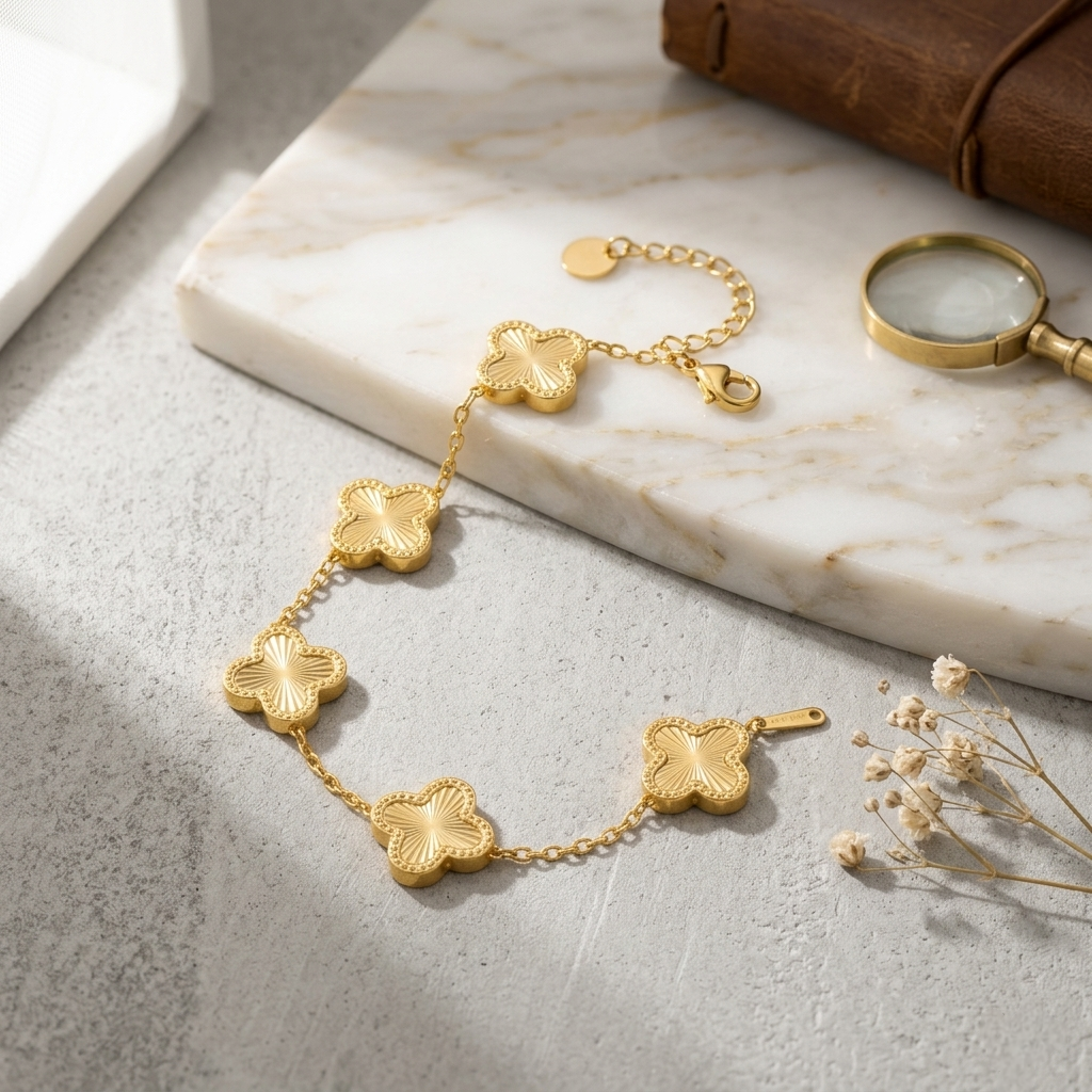 Daisy Charm Bracelet – Gold